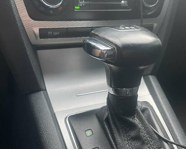 Серый Шкода Октавия, объемом двигателя 1.8 л и пробегом 260 тыс. км за 7600 $, фото 12 на Automoto.ua