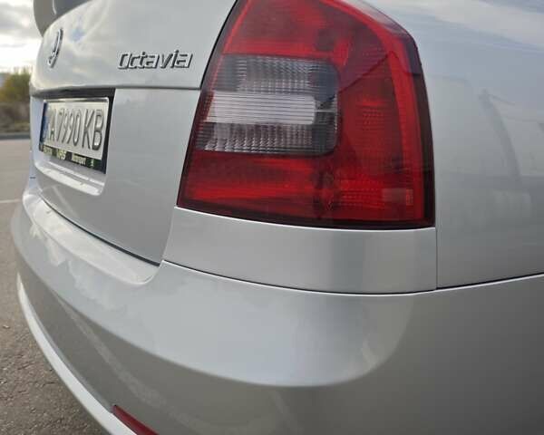 Сірий Шкода Октавія, об'ємом двигуна 1.98 л та пробігом 180 тис. км за 12888 $, фото 46 на Automoto.ua