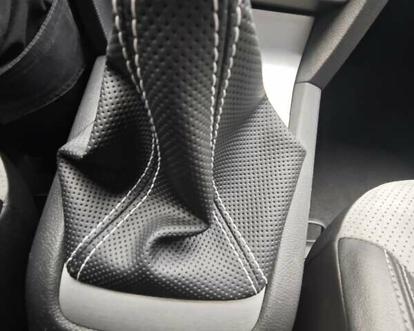 Сірий Шкода Октавія, об'ємом двигуна 1.98 л та пробігом 180 тис. км за 12888 $, фото 17 на Automoto.ua