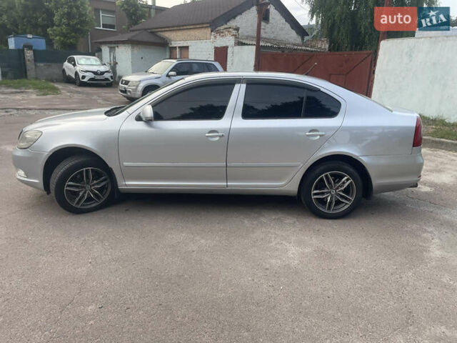 Серый Шкода Октавия, объемом двигателя 1.8 л и пробегом 260 тыс. км за 7600 $, фото 4 на Automoto.ua