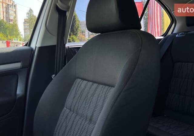 Серый Шкода Октавия, объемом двигателя 1.8 л и пробегом 276 тыс. км за 7700 $, фото 17 на Automoto.ua