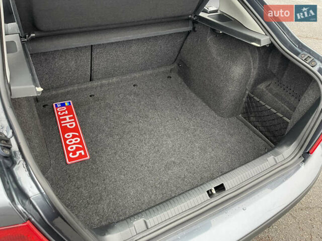 Сірий Шкода Октавія, об'ємом двигуна 1.6 л та пробігом 150 тис. км за 7500 $, фото 78 на Automoto.ua