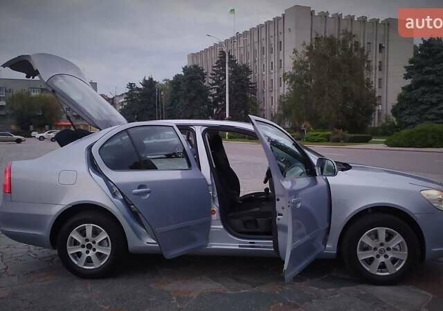 Сірий Шкода Октавія, об'ємом двигуна 1.4 л та пробігом 161 тис. км за 7800 $, фото 172 на Automoto.ua