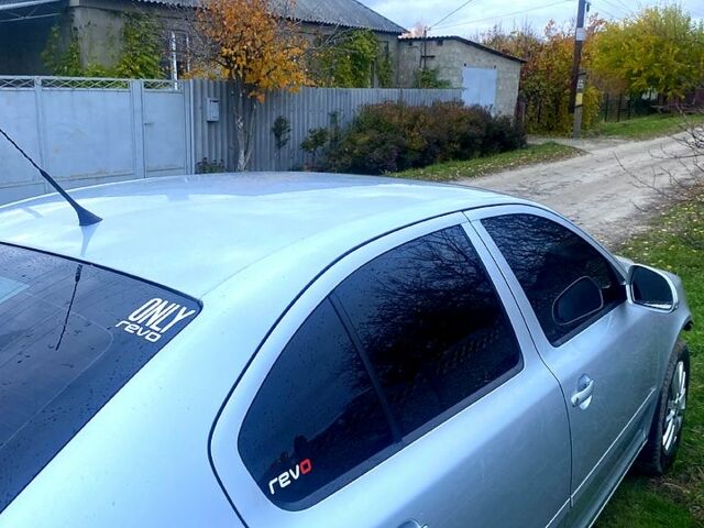 Серый Шкода Октавия, объемом двигателя 1.8 л и пробегом 180 тыс. км за 5500 $, фото 3 на Automoto.ua