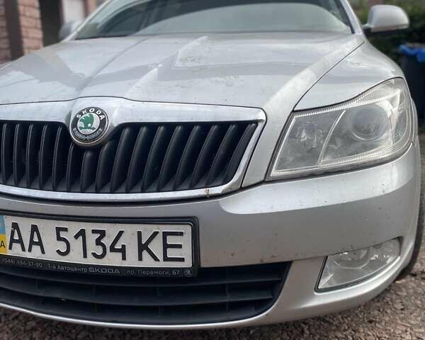 Серый Шкода Октавия, объемом двигателя 1.8 л и пробегом 210 тыс. км за 6900 $, фото 5 на Automoto.ua