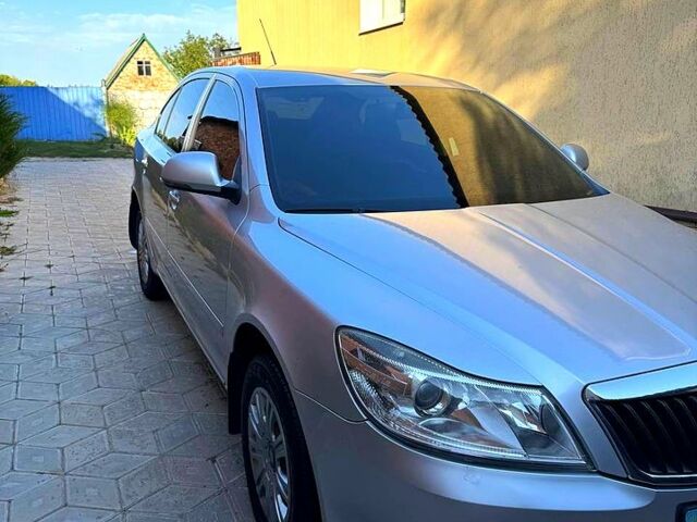 Сірий Шкода Октавія, об'ємом двигуна 1.8 л та пробігом 173 тис. км за 7200 $, фото 3 на Automoto.ua