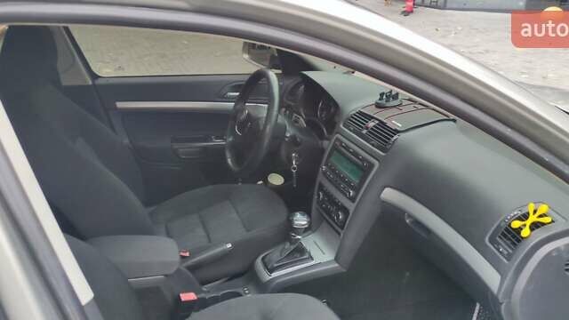 Серый Шкода Октавия, объемом двигателя 1.8 л и пробегом 212 тыс. км за 8700 $, фото 9 на Automoto.ua
