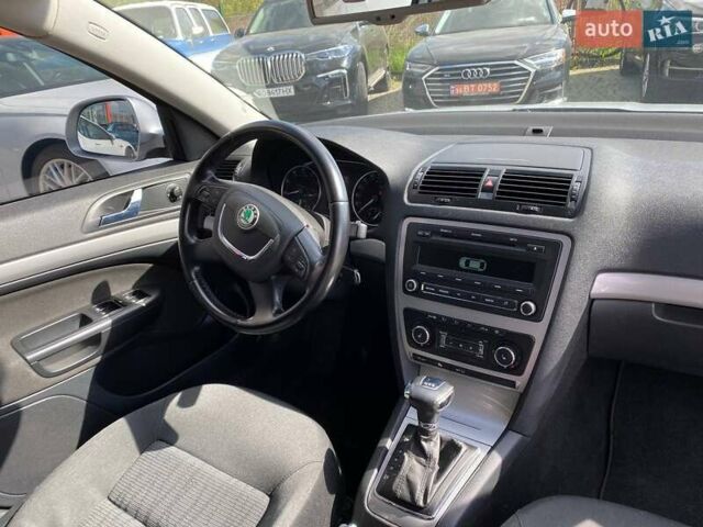 Серый Шкода Октавия, объемом двигателя 1.8 л и пробегом 251 тыс. км за 8000 $, фото 9 на Automoto.ua