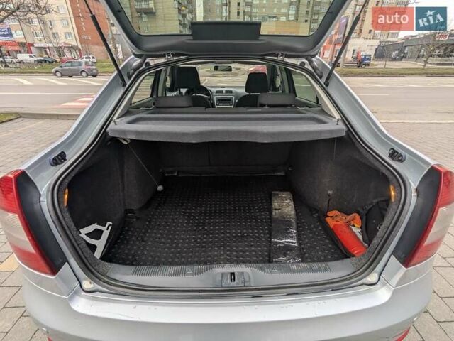 Сірий Шкода Октавія, об'ємом двигуна 1.8 л та пробігом 221 тис. км за 6600 $, фото 12 на Automoto.ua
