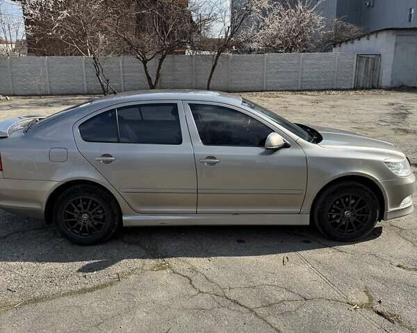 Сірий Шкода Октавія, об'ємом двигуна 1.8 л та пробігом 150 тис. км за 7500 $, фото 3 на Automoto.ua