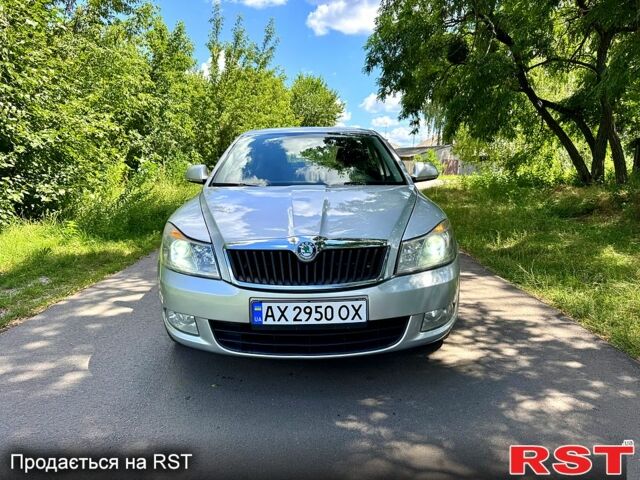 Серый Шкода Октавия, объемом двигателя 1.8 л и пробегом 266 тыс. км за 7490 $, фото 1 на Automoto.ua