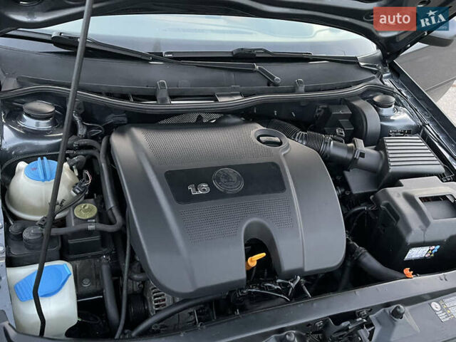 Сірий Шкода Октавія, об'ємом двигуна 1.6 л та пробігом 150 тис. км за 7500 $, фото 85 на Automoto.ua