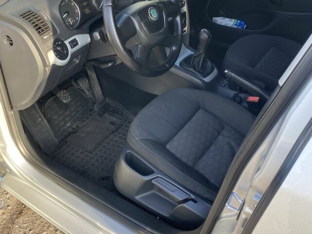 Сірий Шкода Октавія, об'ємом двигуна 1.6 л та пробігом 300 тис. км за 7650 $, фото 6 на Automoto.ua