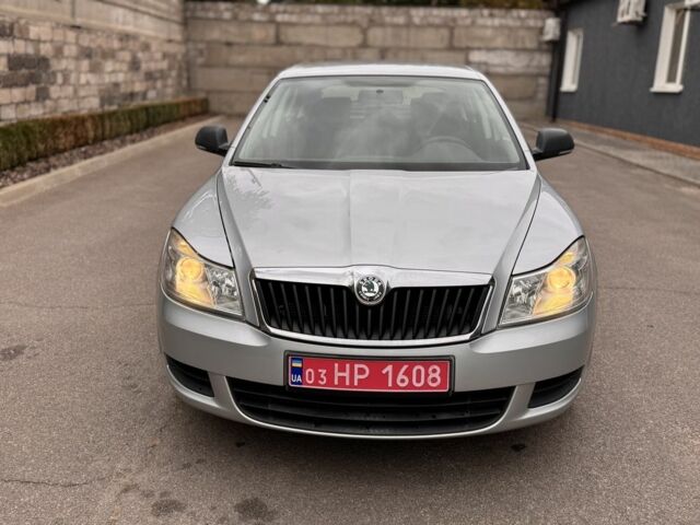 Сірий Шкода Октавія, об'ємом двигуна 1.4 л та пробігом 219 тис. км за 7400 $, фото 1 на Automoto.ua