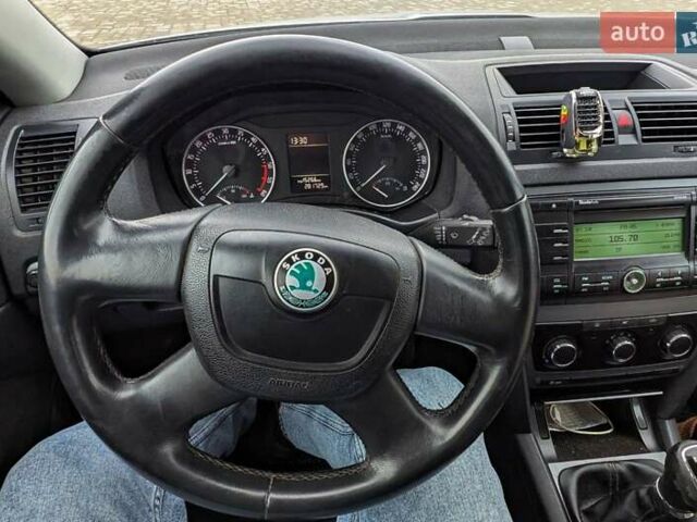 Серый Шкода Октавия, объемом двигателя 1.9 л и пробегом 285 тыс. км за 3850 $, фото 7 на Automoto.ua