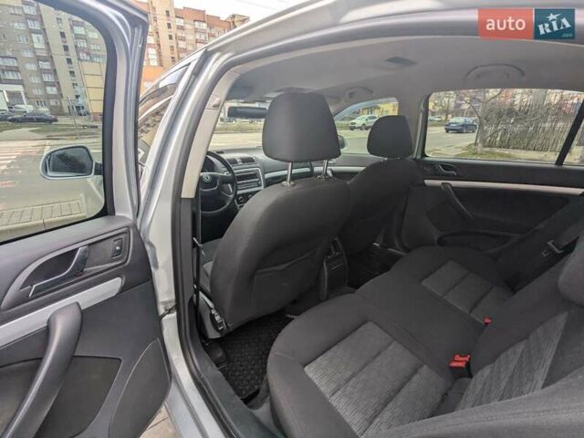 Сірий Шкода Октавія, об'ємом двигуна 1.8 л та пробігом 221 тис. км за 6600 $, фото 8 на Automoto.ua