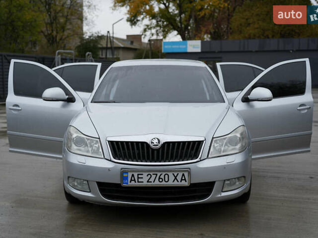 Шкода Октавія 2010 у Дніпро (Дніпропетровську) на Automoto.ua Сірий Шкода Октавія, об'ємом двигуна 1.97 л та пробігом 292 тис. км за 9300 $, фото 8 на Automoto.ua