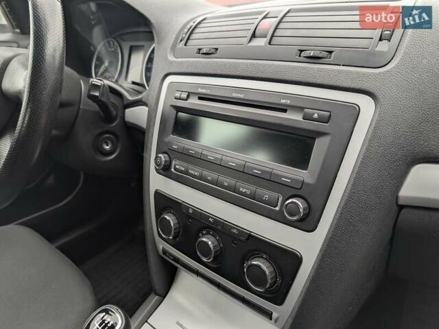 Сірий Шкода Октавія, об'ємом двигуна 1.9 л та пробігом 277 тис. км за 7750 $, фото 26 на Automoto.ua