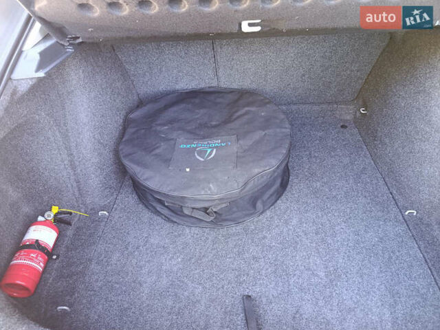 Сірий Шкода Октавія, об'ємом двигуна 1.6 л та пробігом 265 тис. км за 7100 $, фото 21 на Automoto.ua