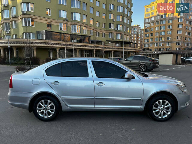 Серый Шкода Октавия, объемом двигателя 1.8 л и пробегом 245 тыс. км за 7000 $, фото 5 на Automoto.ua