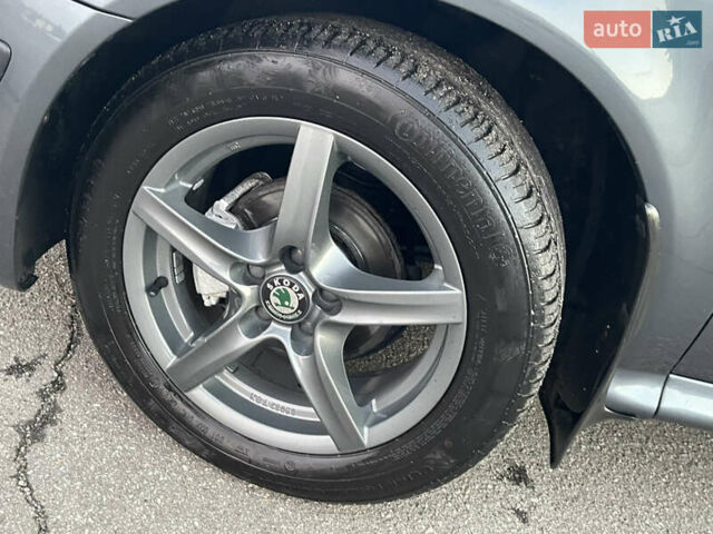 Сірий Шкода Октавія, об'ємом двигуна 1.6 л та пробігом 150 тис. км за 7500 $, фото 40 на Automoto.ua