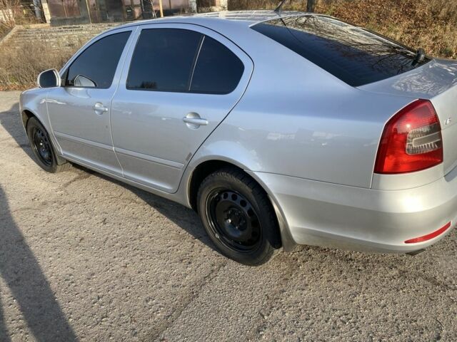 Сірий Шкода Октавія, об'ємом двигуна 1.6 л та пробігом 300 тис. км за 7650 $, фото 5 на Automoto.ua