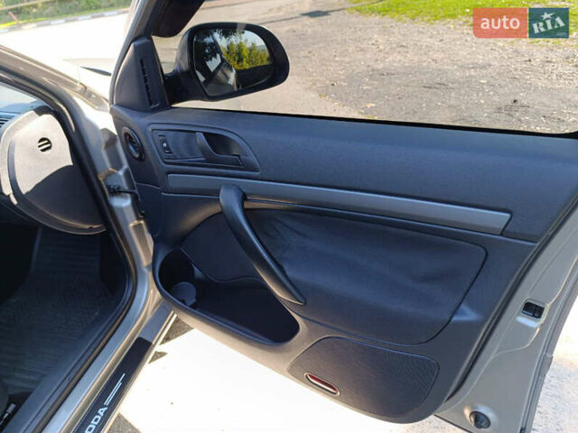 Сірий Шкода Октавія, об'ємом двигуна 1.6 л та пробігом 265 тис. км за 7100 $, фото 14 на Automoto.ua