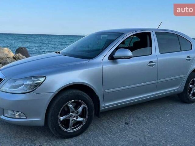 Сірий Шкода Октавія, об'ємом двигуна 1.8 л та пробігом 180 тис. км за 8200 $, фото 4 на Automoto.ua