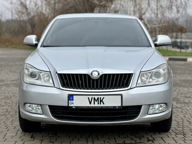 Серый Шкода Октавия, объемом двигателя 1.6 л и пробегом 178 тыс. км за 8700 $, фото 2 на Automoto.ua