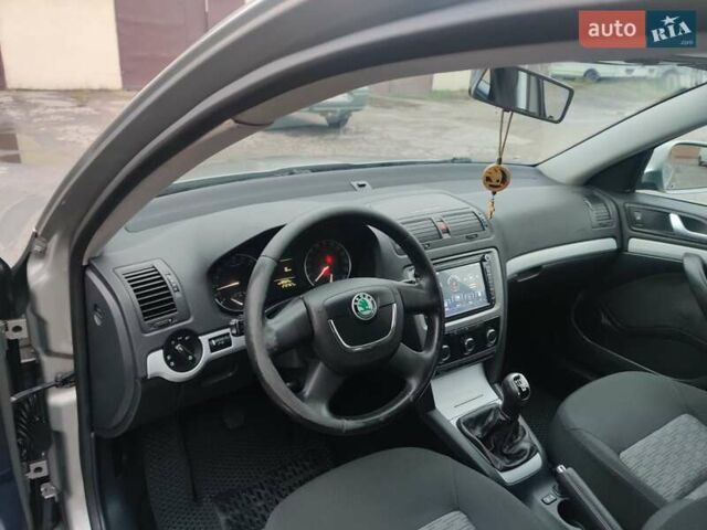Серый Шкода Октавия, объемом двигателя 1.6 л и пробегом 270 тыс. км за 8200 $, фото 5 на Automoto.ua