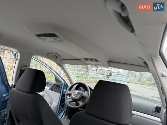 Сірий Шкода Октавія, об'ємом двигуна 1.6 л та пробігом 194 тис. км за 7650 $, фото 40 на Automoto.ua