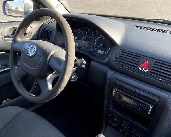 Серый Шкода Октавия, объемом двигателя 1.6 л и пробегом 201 тыс. км за 6300 $, фото 16 на Automoto.ua