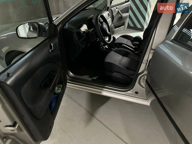 Сірий Шкода Октавія, об'ємом двигуна 1.6 л та пробігом 200 тис. км за 6900 $, фото 33 на Automoto.ua