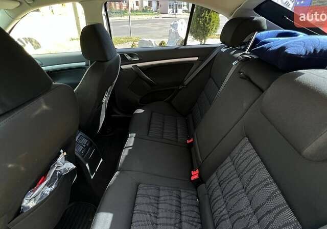 Серый Шкода Октавия, объемом двигателя 1.8 л и пробегом 276 тыс. км за 7700 $, фото 24 на Automoto.ua