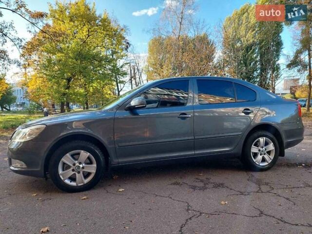 Сірий Шкода Октавія, об'ємом двигуна 1.6 л та пробігом 211 тис. км за 8600 $, фото 2 на Automoto.ua