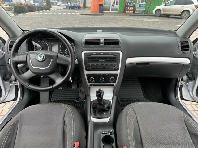 Серый Шкода Октавия, объемом двигателя 1.6 л и пробегом 178 тыс. км за 8700 $, фото 16 на Automoto.ua