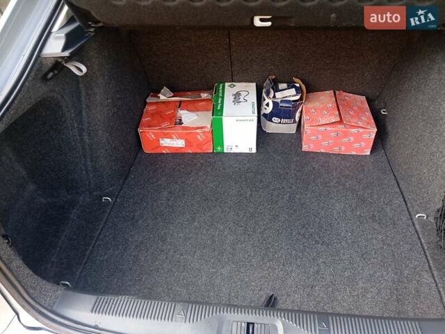 Сірий Шкода Октавія, об'ємом двигуна 1.6 л та пробігом 237 тис. км за 7800 $, фото 81 на Automoto.ua