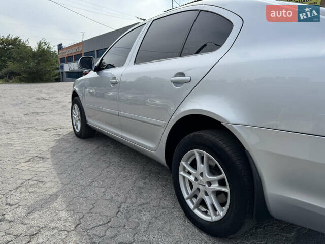 Сірий Шкода Октавія, об'ємом двигуна 1.8 л та пробігом 259 тис. км за 7500 $, фото 31 на Automoto.ua