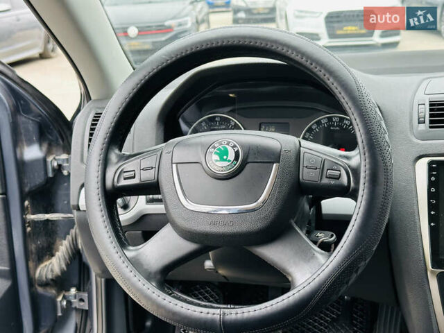Серый Шкода Октавия, объемом двигателя 1.6 л и пробегом 280 тыс. км за 6300 $, фото 20 на Automoto.ua