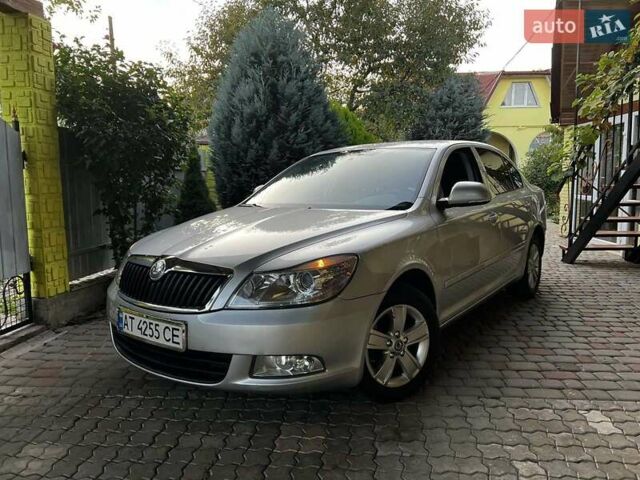 Сірий Шкода Октавія, об'ємом двигуна 1.6 л та пробігом 237 тис. км за 7800 $, фото 1 на Automoto.ua