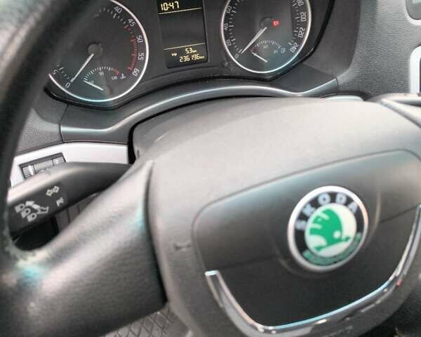 Серый Шкода Октавия, объемом двигателя 1.97 л и пробегом 236 тыс. км за 6900 $, фото 13 на Automoto.ua