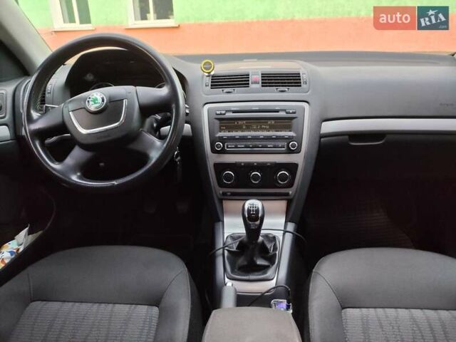 Сірий Шкода Октавія, об'ємом двигуна 1.6 л та пробігом 202 тис. км за 8500 $, фото 8 на Automoto.ua