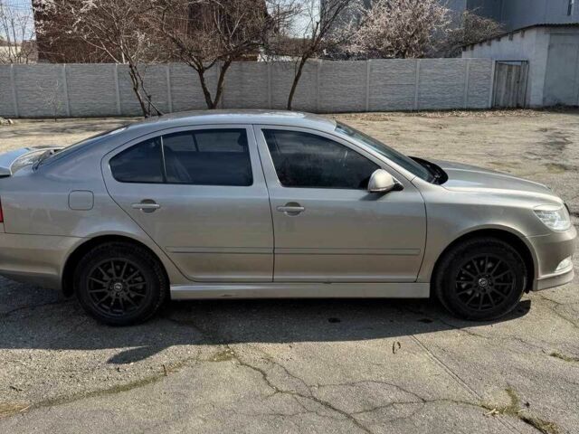 Сірий Шкода Октавія, об'ємом двигуна 1.8 л та пробігом 150 тис. км за 7500 $, фото 2 на Automoto.ua