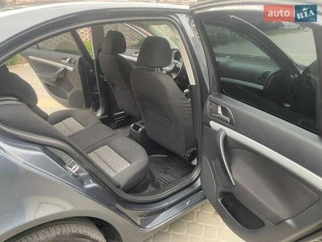 Серый Шкода Октавия, объемом двигателя 1.6 л и пробегом 179 тыс. км за 7700 $, фото 18 на Automoto.ua