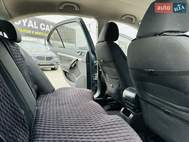 Серый Шкода Октавия, объемом двигателя 1.6 л и пробегом 280 тыс. км за 6300 $, фото 17 на Automoto.ua