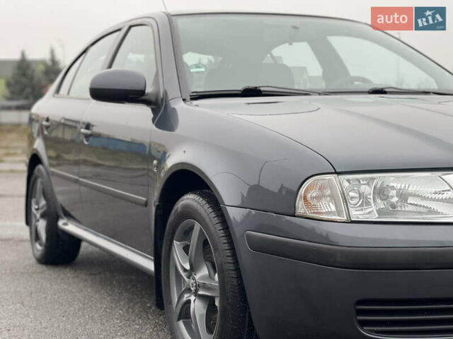 Сірий Шкода Октавія, об'ємом двигуна 1.6 л та пробігом 150 тис. км за 7500 $, фото 30 на Automoto.ua