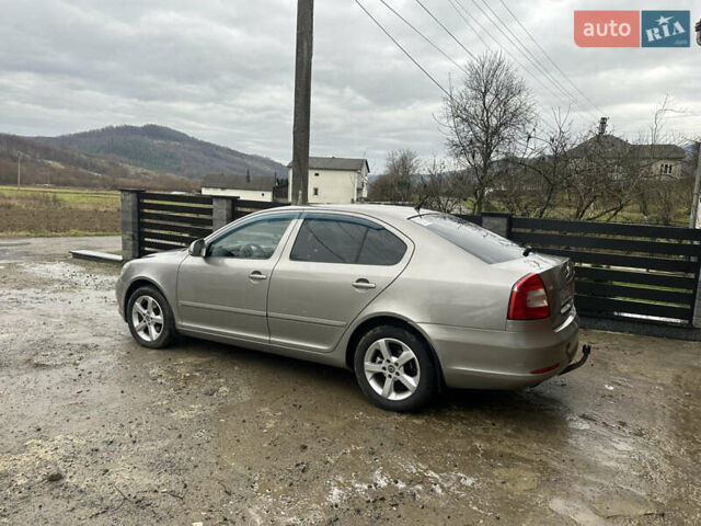 Серый Шкода Октавия, объемом двигателя 1.6 л и пробегом 290 тыс. км за 6600 $, фото 10 на Automoto.ua