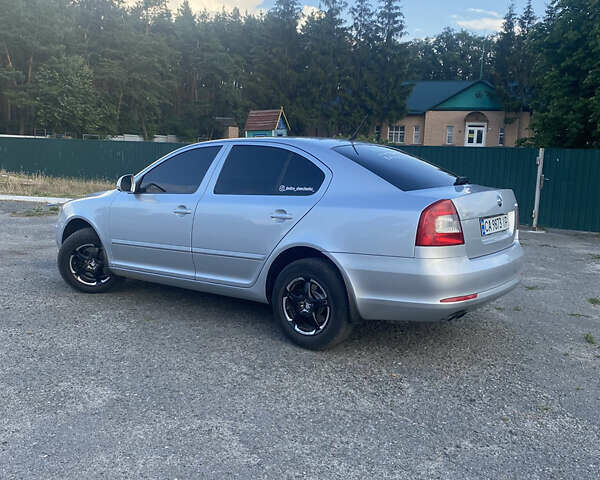 Сірий Шкода Октавія, об'ємом двигуна 1.8 л та пробігом 170 тис. км за 7500 $, фото 4 на Automoto.ua