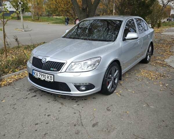 Сірий Шкода Октавія, об'ємом двигуна 1.98 л та пробігом 180 тис. км за 12888 $, фото 1 на Automoto.ua