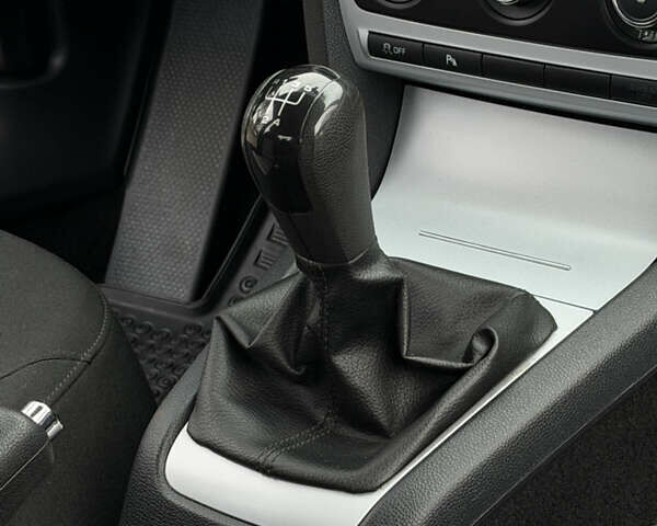 Сірий Шкода Октавія, об'ємом двигуна 1.6 л та пробігом 194 тис. км за 7650 $, фото 43 на Automoto.ua